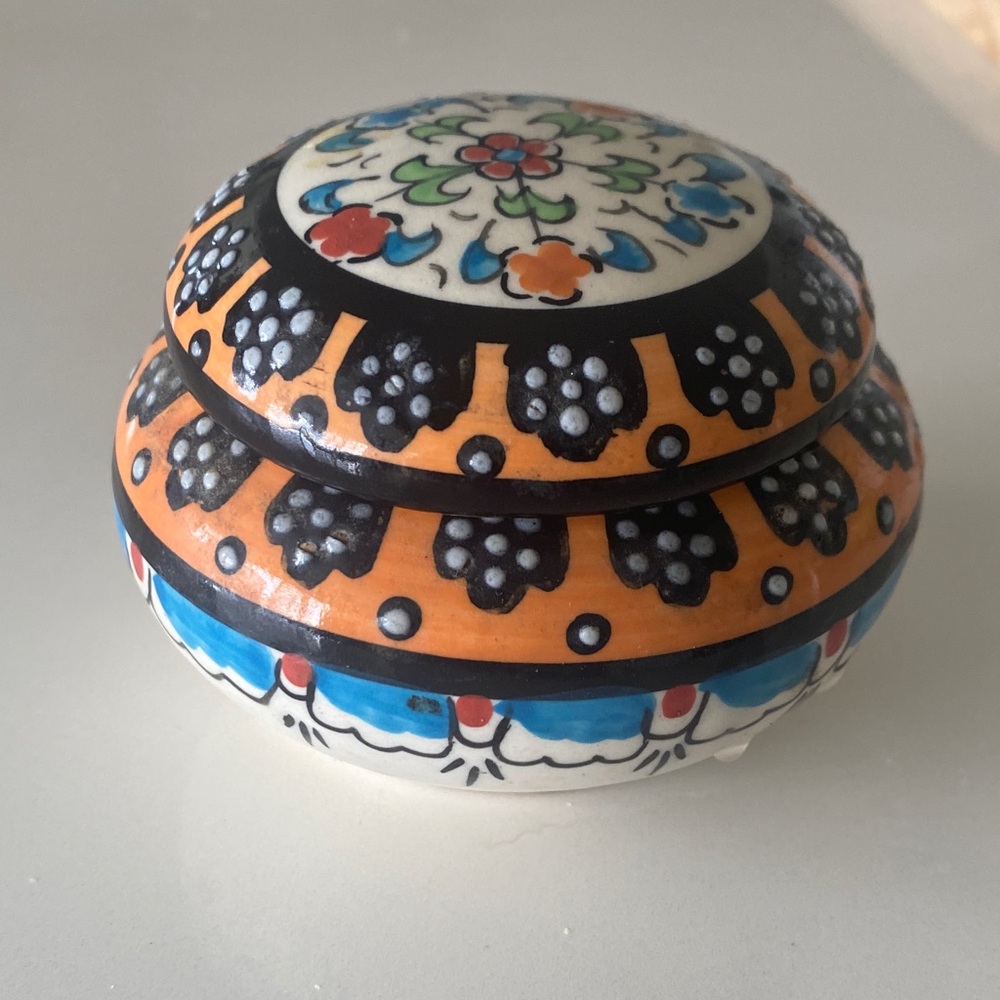 Multicolor Ceramic Decorative Box